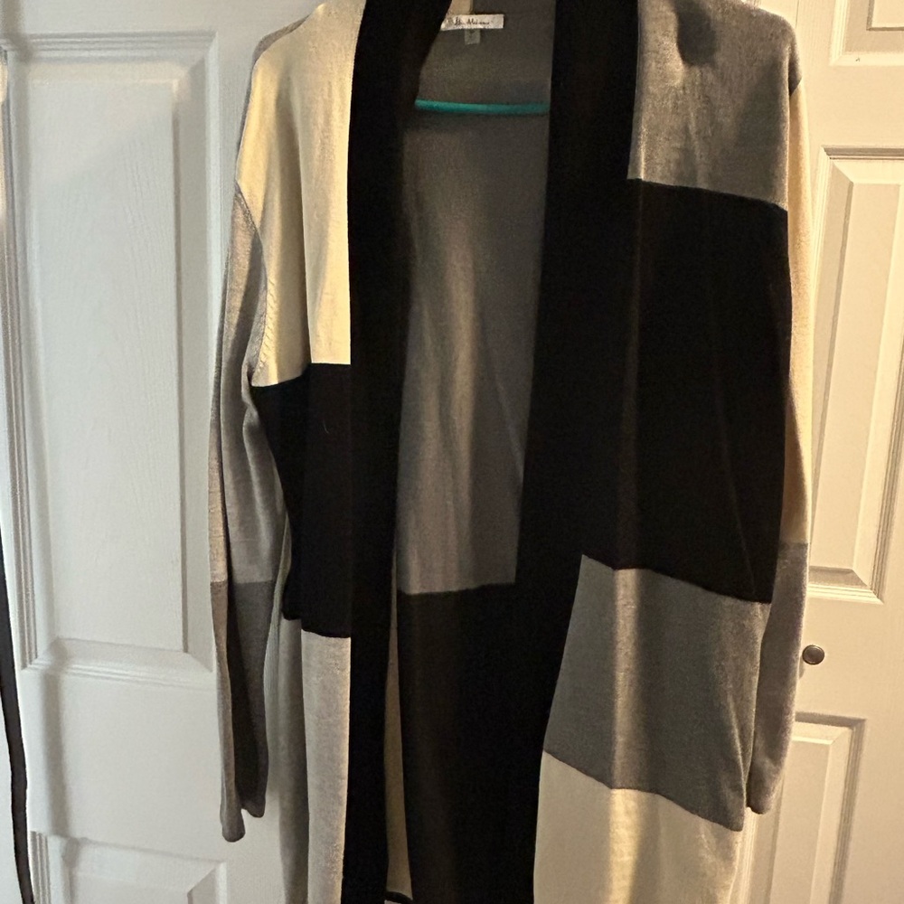 Milano Black and Cream Garment